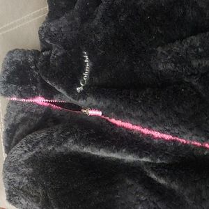 Black colombia zip up